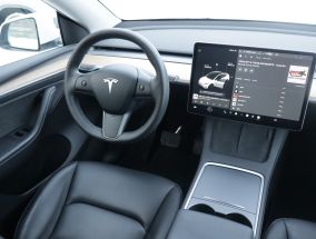 Tesla Model Y - 2021