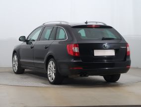 Skoda Superb - 2010