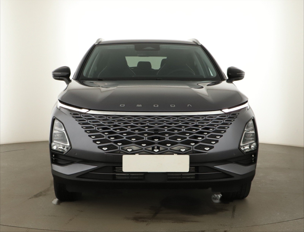 Omoda 5