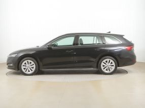 Škoda Octavia - 2023