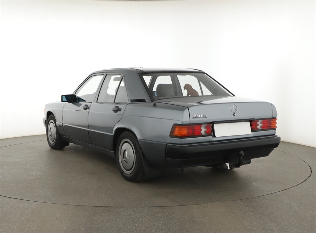 Mercedes-Benz 190