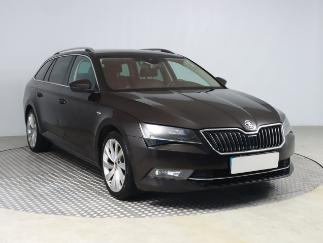Škoda Superb 2016