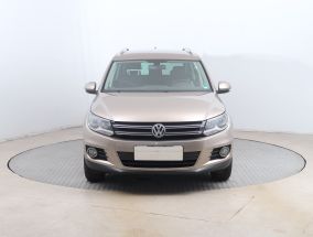 Volkswagen Tiguan - 2012