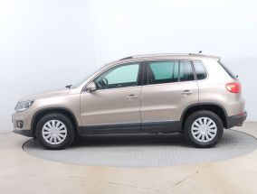 Volkswagen Tiguan - 2012