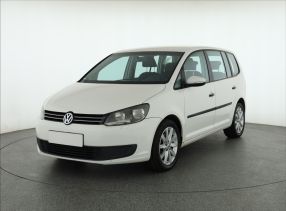 Volkswagen Touran - 2011
