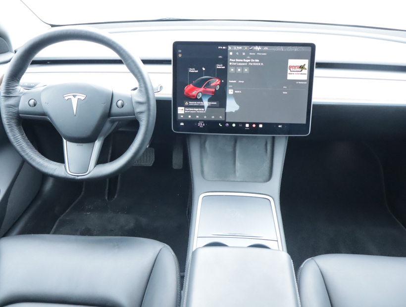 Tesla Model 3, 2021