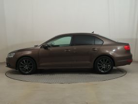 Volkswagen Jetta - 2012