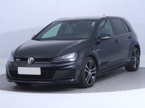 Volkswagen Golf - 2016