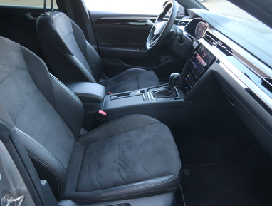 Volkswagen Arteon - 2023