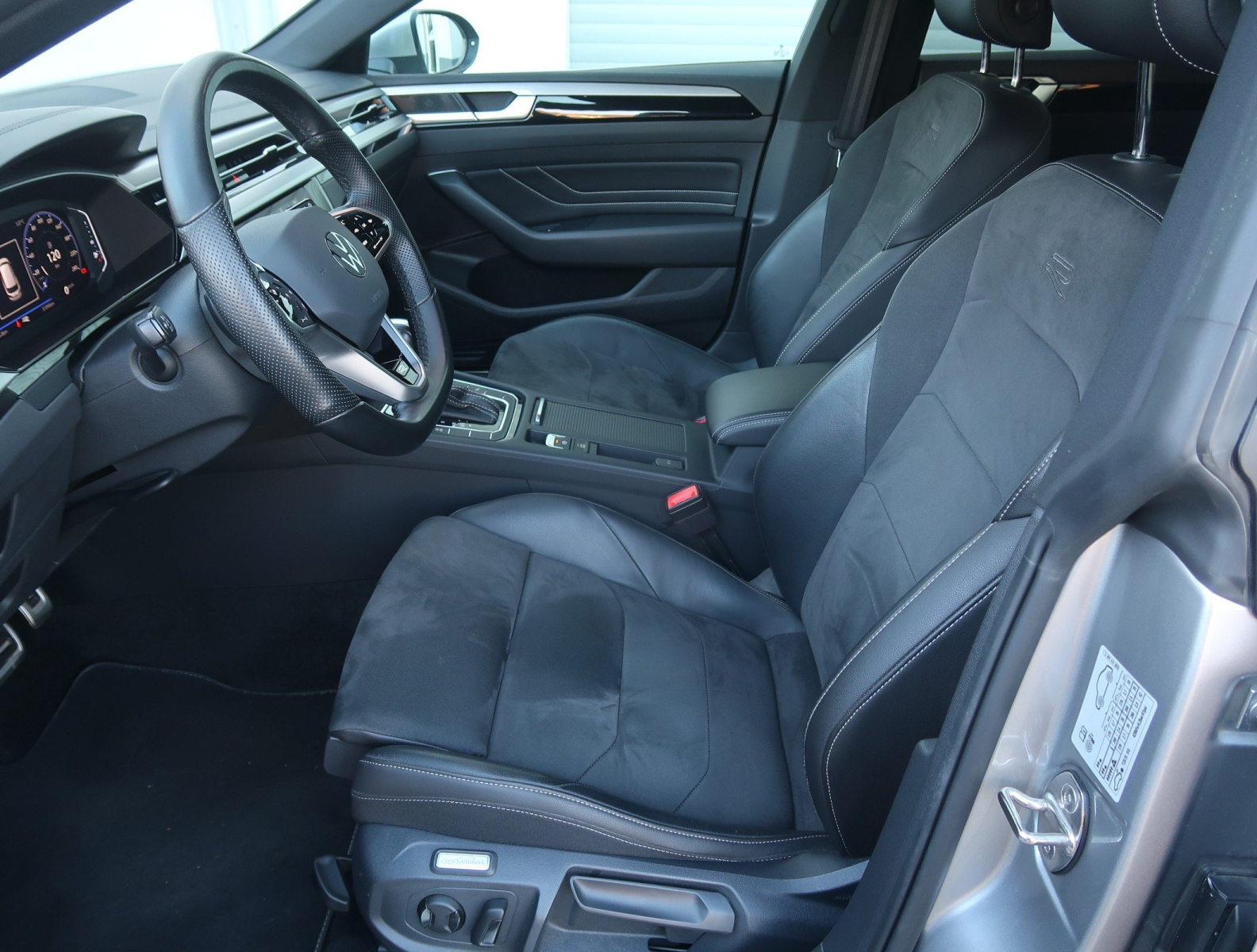 Volkswagen Arteon - 2023