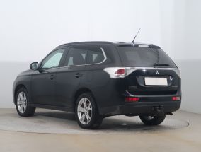 Mitsubishi Outlander - 2013