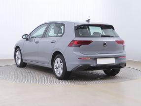 Volkswagen Golf - 2021