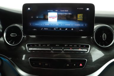 Mercedes - Benz V - 2021