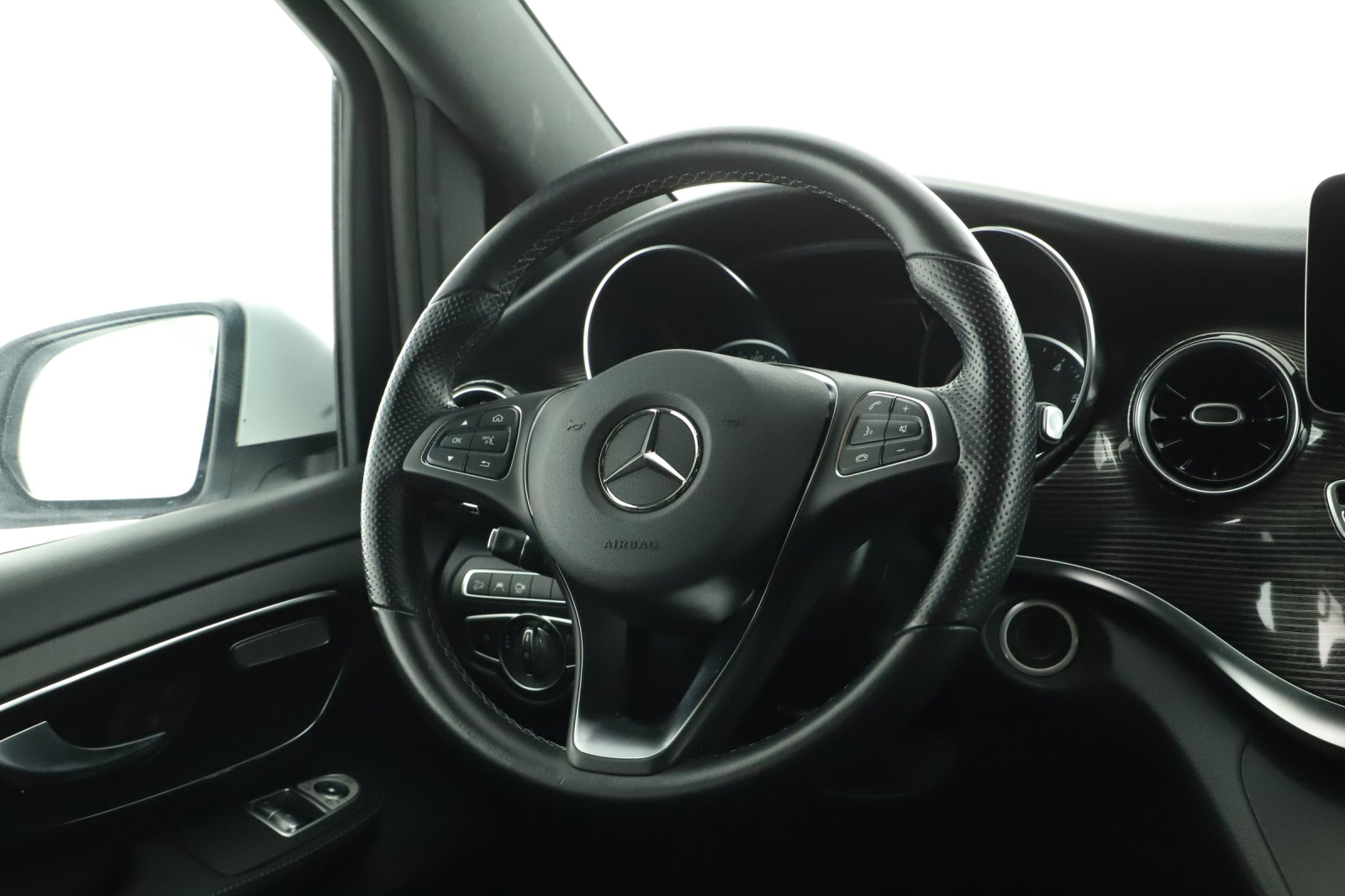 Mercedes - Benz V - 2021