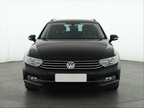 Volkswagen Passat - 2015