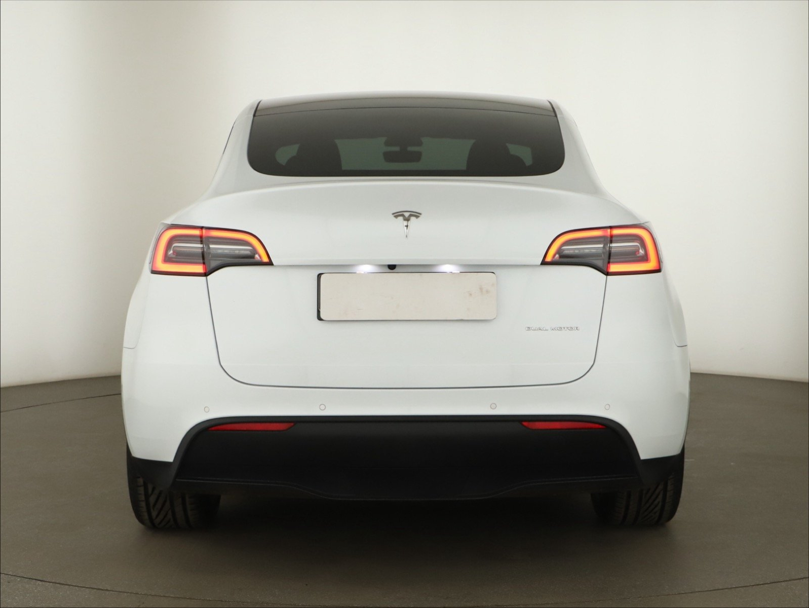 Tesla Model Y - 2022
