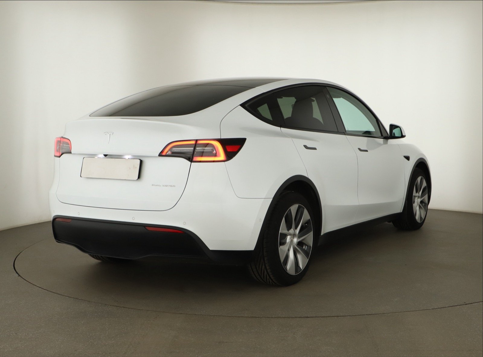 Tesla Model Y - 2022