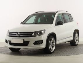 Volkswagen Tiguan - 2015