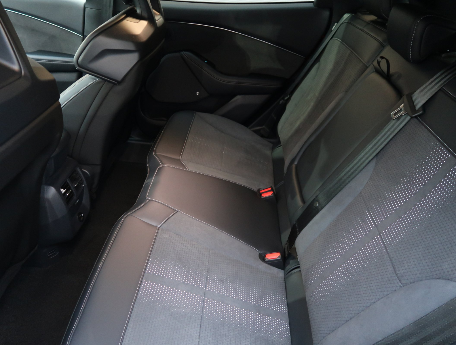 Ford Mustang Mach-E - 2023