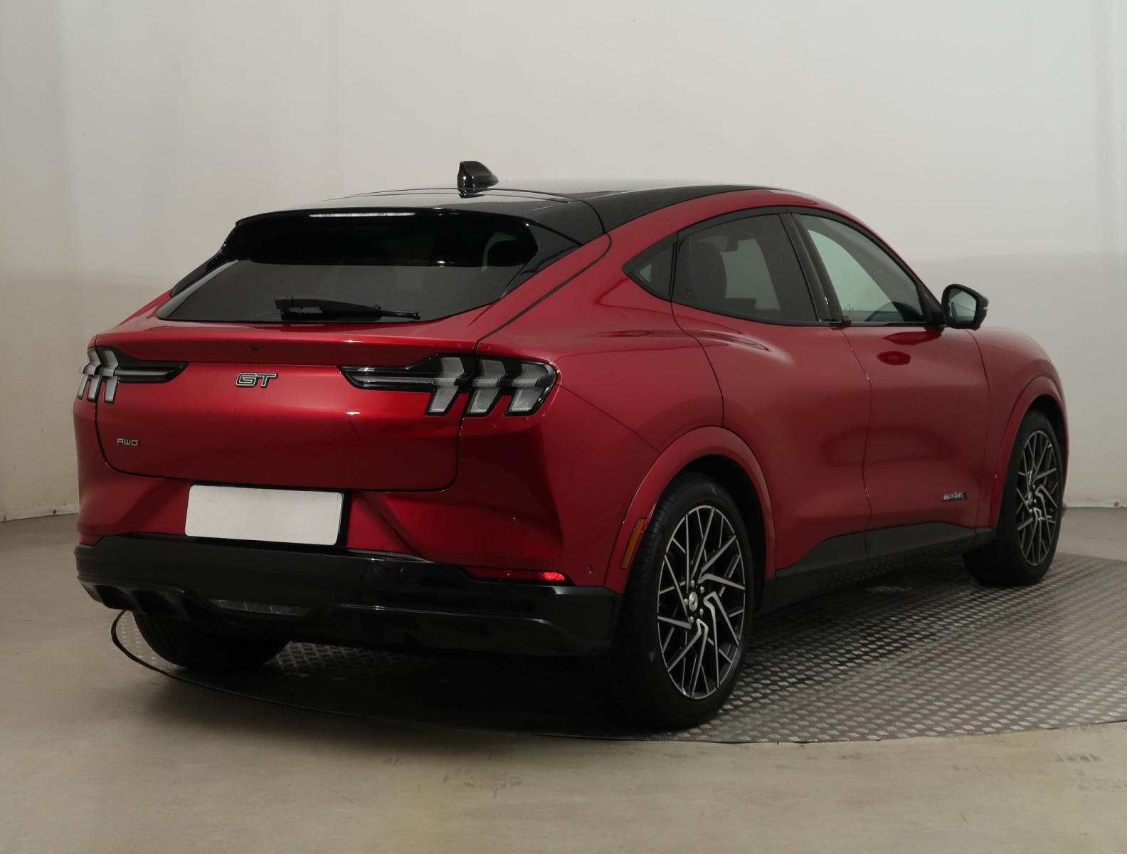 Ford Mustang Mach-E - 2023