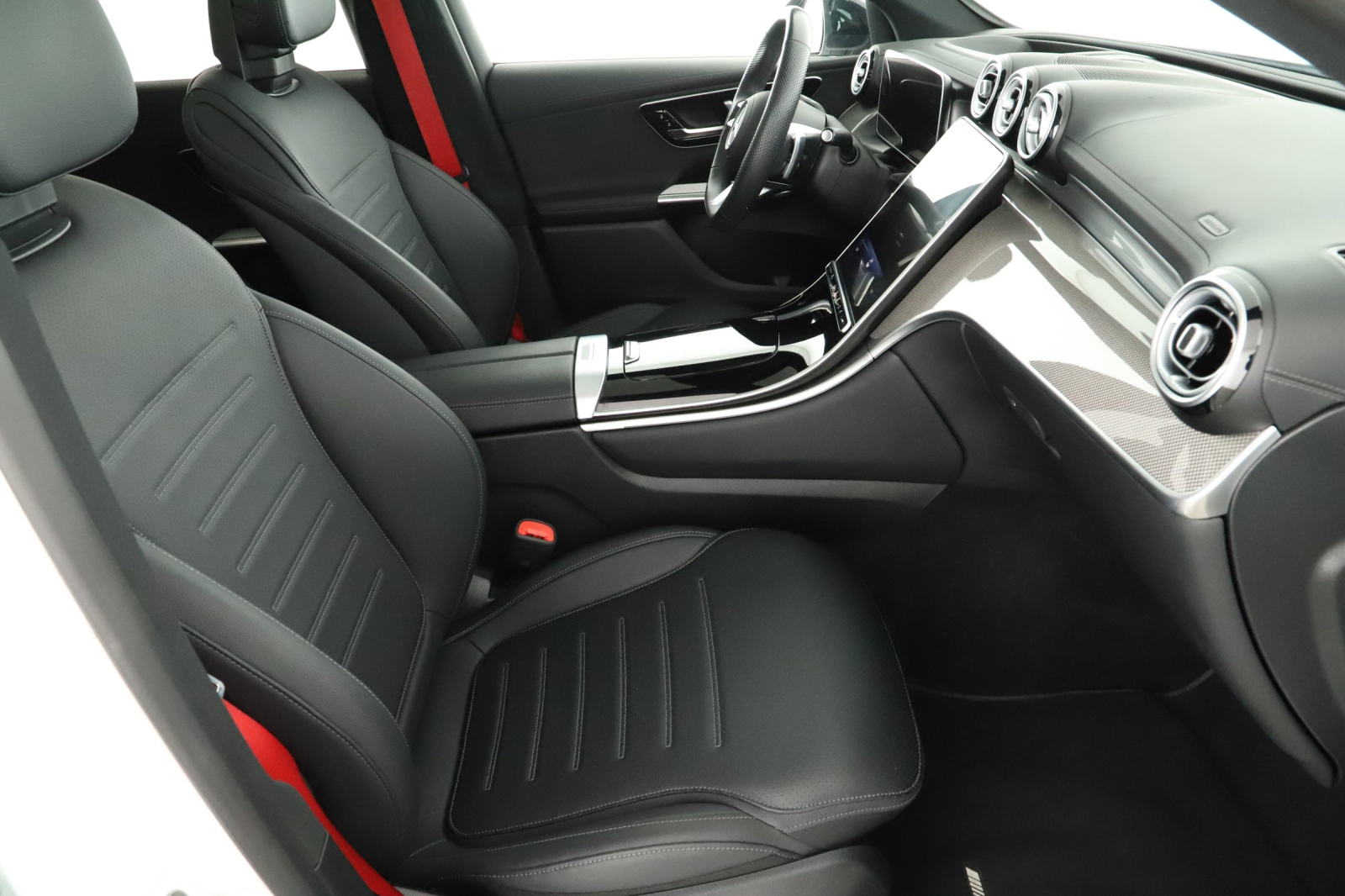 Mercedes-Benz GLC - 2024