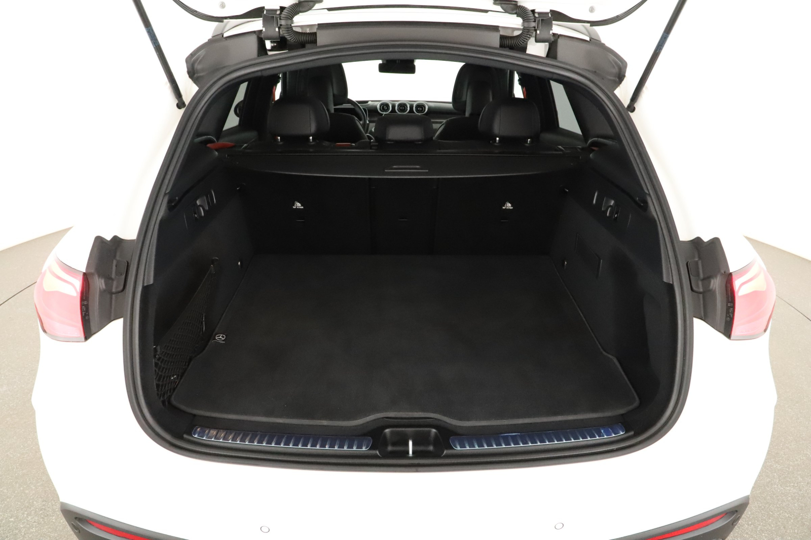 Mercedes-Benz GLC - 2024