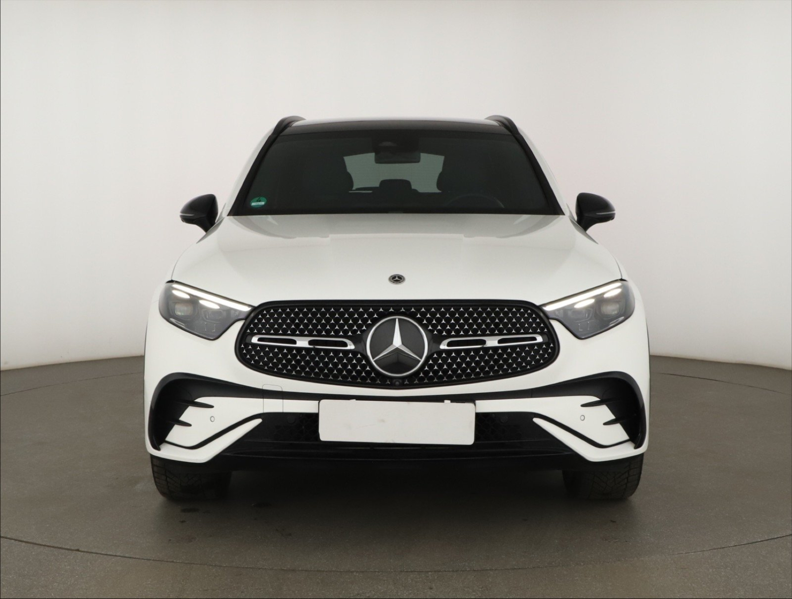 Mercedes-Benz GLC - 2024