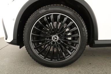 Mercedes-Benz GLC - 2024