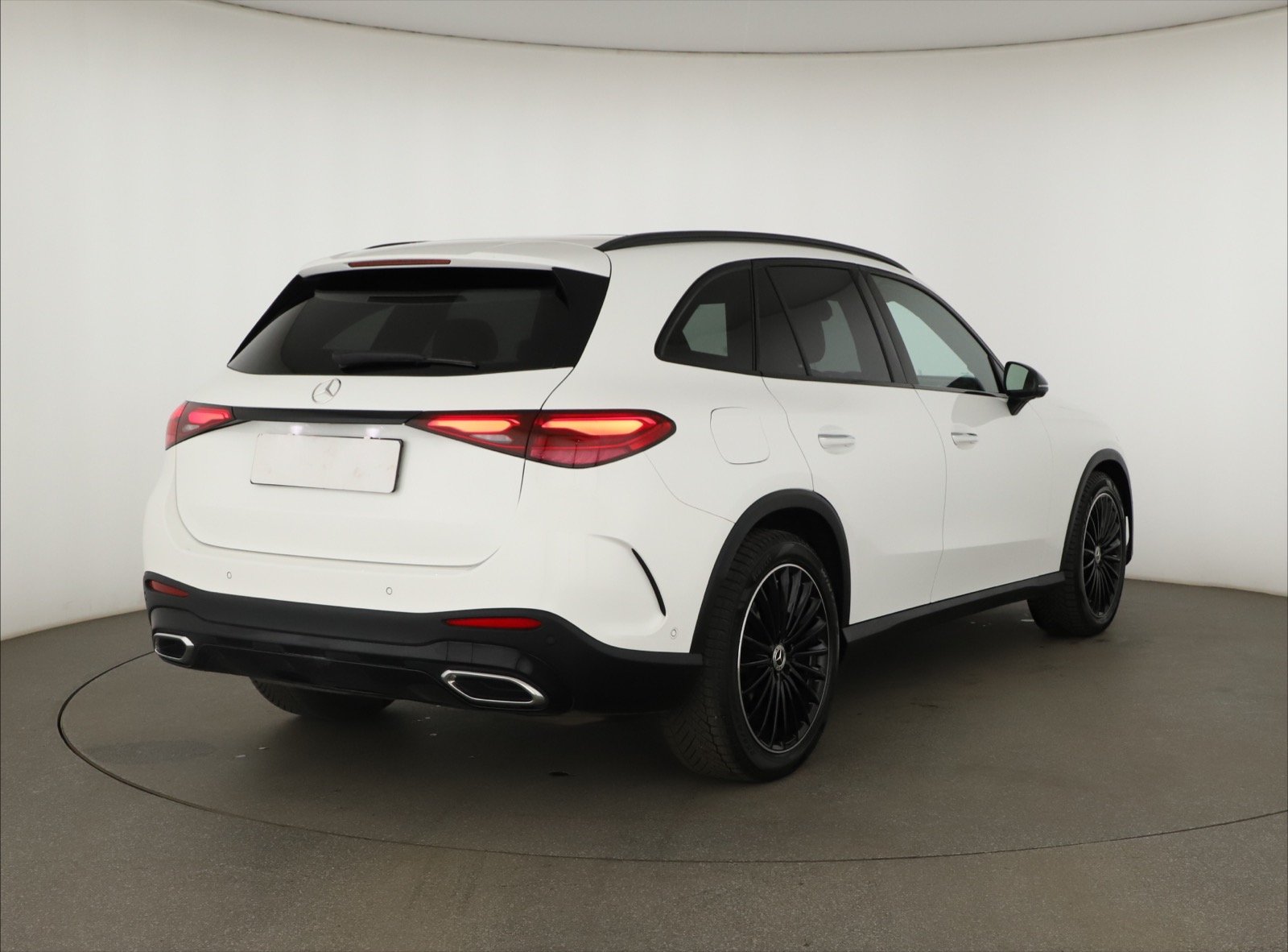 Mercedes-Benz GLC - 2024