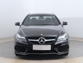 Mercedes-Benz E - 2016