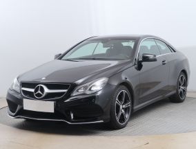 Mercedes-Benz E - 2016