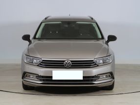 Volkswagen Passat - 2015