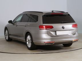 Volkswagen Passat - 2015