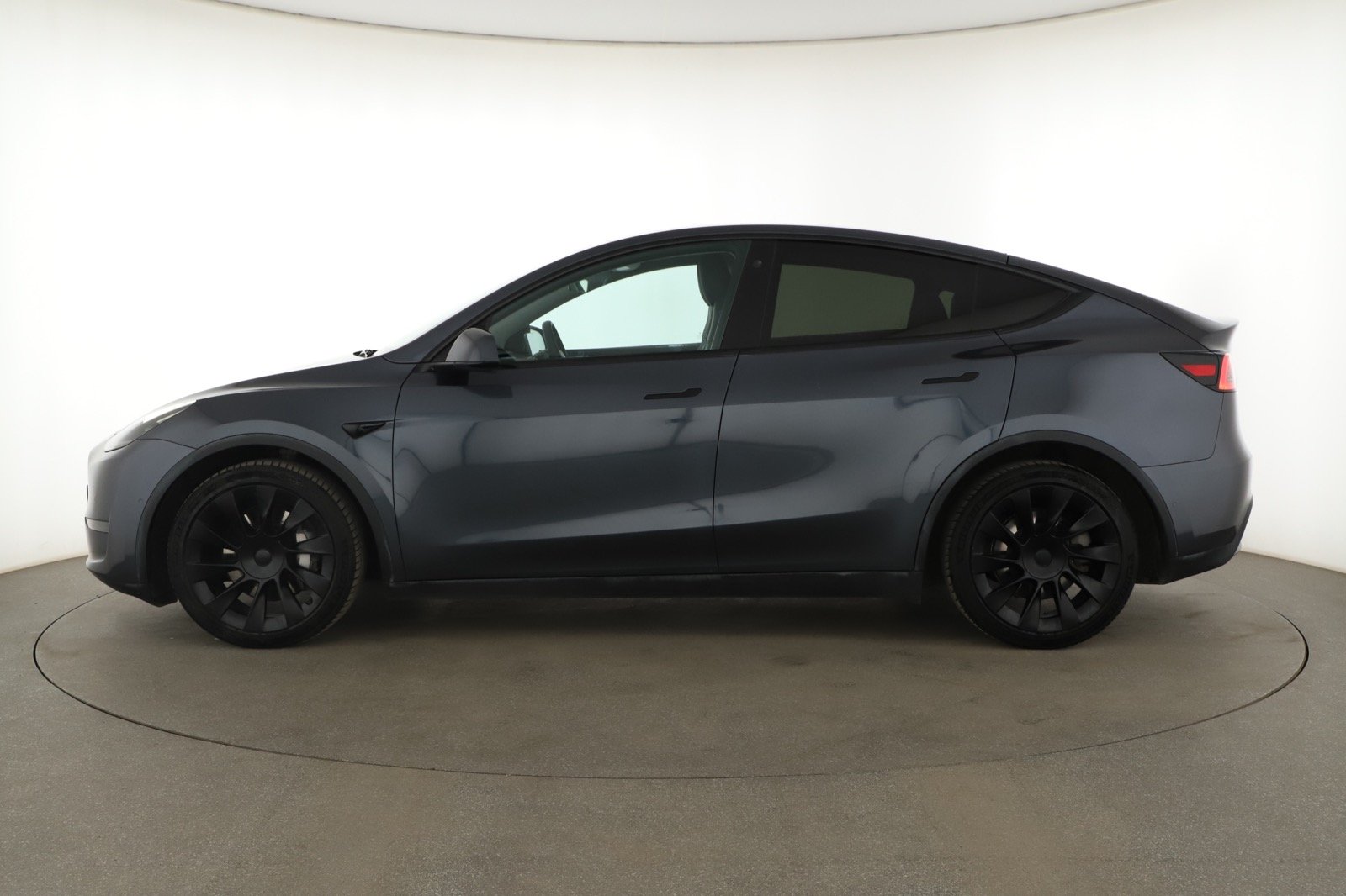 Tesla Model Y - 2021