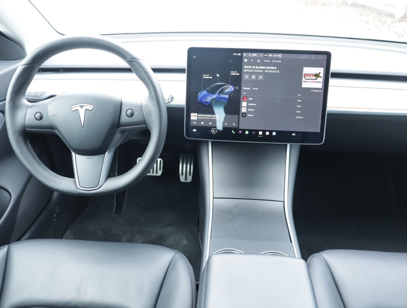 Tesla Model 3, 2020