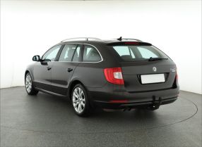 Skoda Superb - 2012