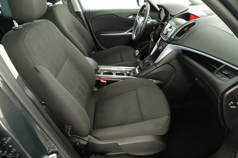 Opel Zafira, 2015