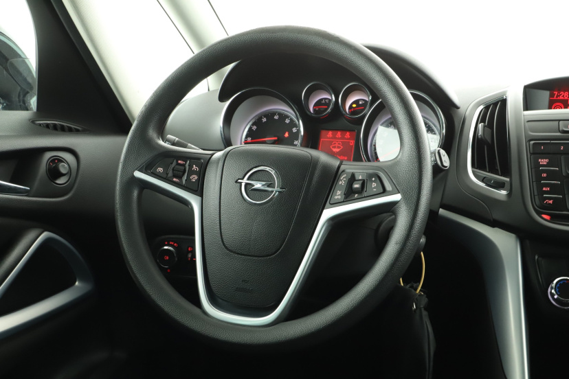 Opel Zafira, 2015