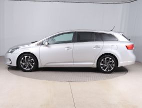 Toyota Avensis - 2012