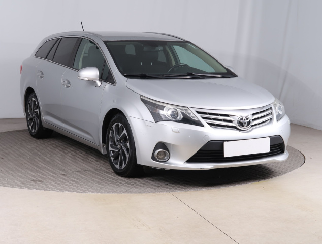Toyota Avensis 2012