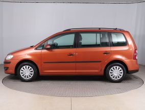 Volkswagen Touran - 2010