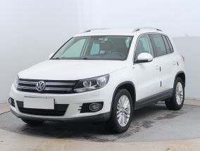Volkswagen Tiguan - 2015