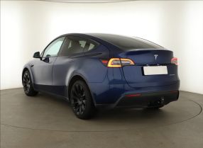 Tesla Model Y - 2021