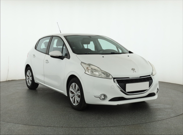 Peugeot 208 2013