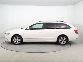 Skoda Superb - 2012