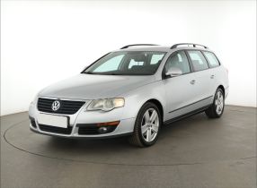 Volkswagen Passat - 2010