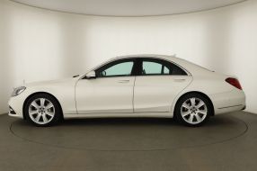 Mercedes - Benz S - 2017