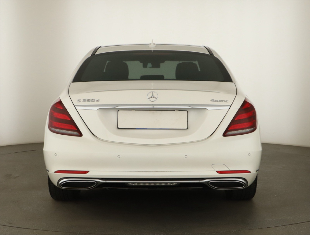 Mercedes-Benz S