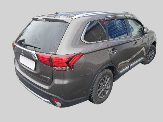 Mitsubishi Outlander 2016