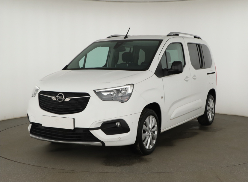 Opel Combo, 2021